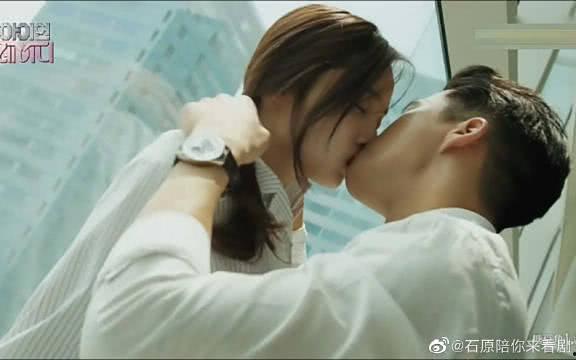 国产剧流行吻戏视频,盘点那些令人脸红的吻戏集锦